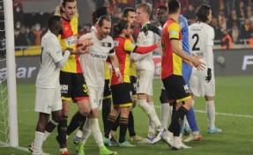 Altay ile Göztepe arasındaki 64. randevu