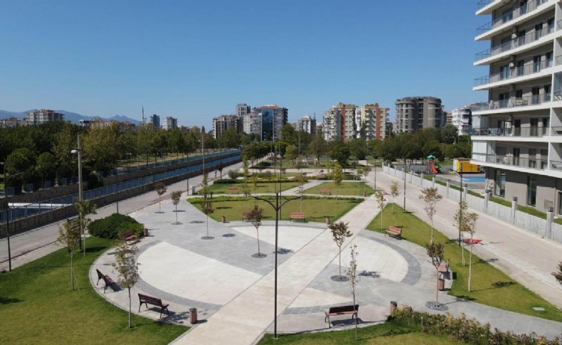 Bayraklı’nın modern parkı açılıyor