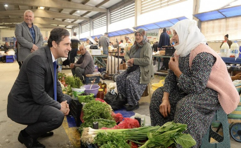 Yücel'den Aliağa esnafına ziyaret