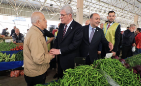 Müsavat Dervişoğlu saha çalışmalarını sürdürüyor