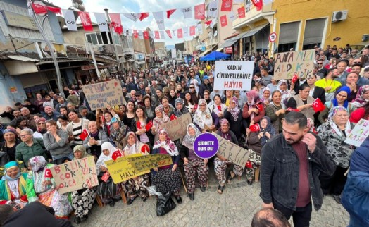 CHP İzmir’in milletvekili adaylarına sahada sevgi seli