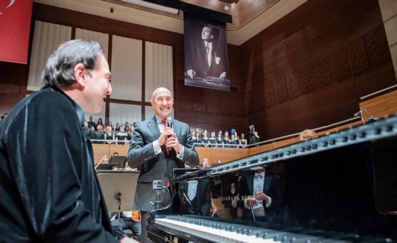 Soyer: Göğsümüz kabara kabara 100. Yıl Marşı’nı söyleyeceğiz