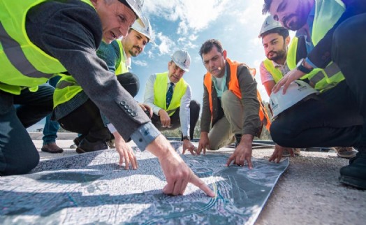 İzmir Büyükşehir Belediyesi'nden büyük dayanışma ve tarihi projeler