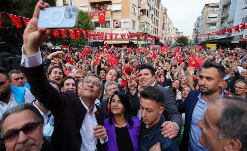 Buca'da miting gibi buluşma! Özgür Özel'den 'iktidar' mesajı