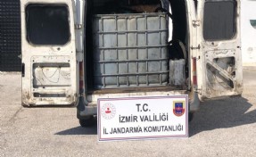 Aliağa'da akaryakıtta kullanılan 2 bin 500 litre atık yağ ele geçirildi