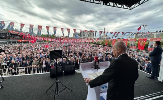 Bahçeli: Ya Türkiye’nin kudretini seçeceğiz ya da kumar masasında heba olup gideceğiz