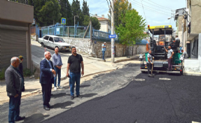 Karabağlar Belediyesi asfaltlama sezonuna hızlı başladı