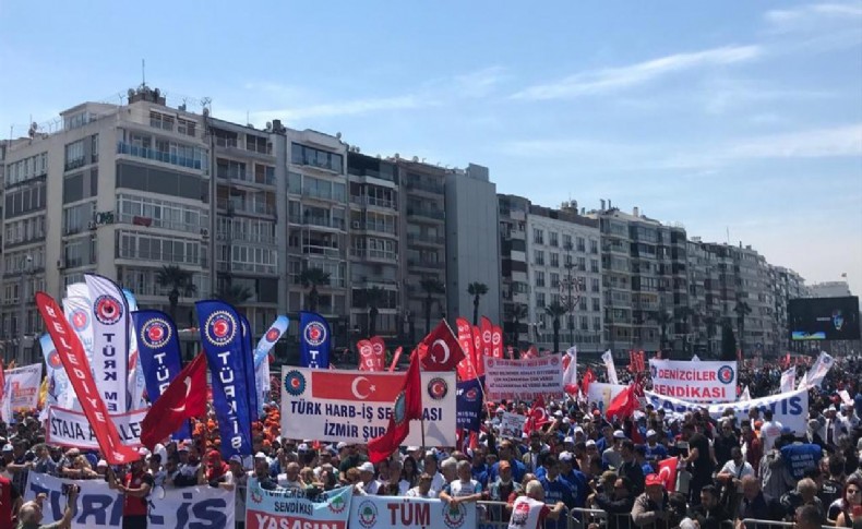 Gündoğdu Meydanı'nda 1 Mayıs coşkusu