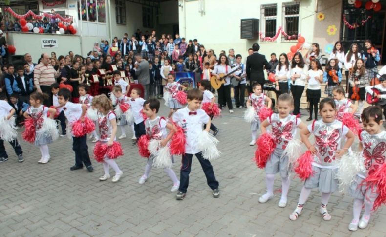 23 Nisan Edremit ve Akçay’da coşkuyla kutlandı