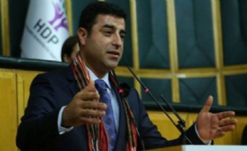 Flaş! Demirtaş grup toplantısında tarihe geçti