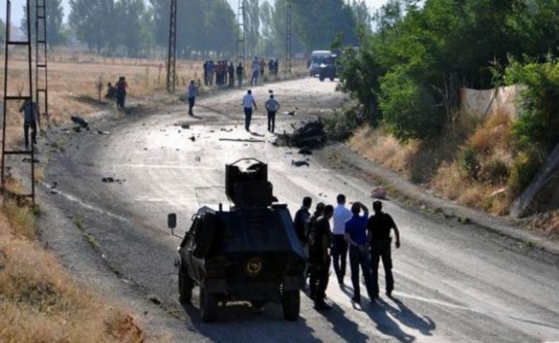 Tunceli'de Özel Harekat aracına bombalı saldırı