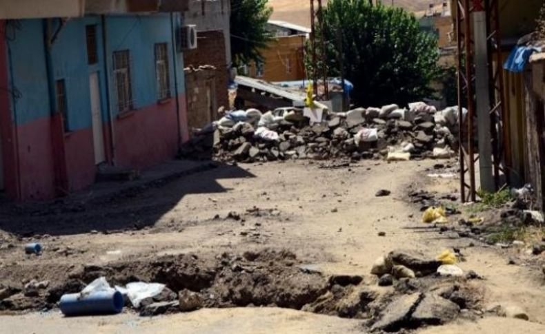 Sokağa çıkma yasağı olan ilçede çatışma: 1 ölü, 1 yaralı