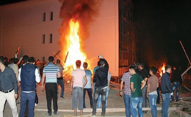 İnsanlık dersi: Şehit babası provokasyonu önledi