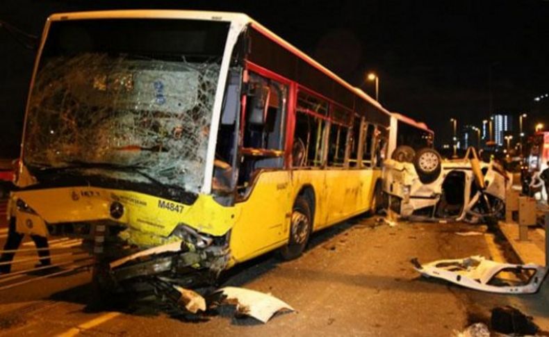 İstanbul'da katilam gibi kaza: 5 ölü 5 yaralı