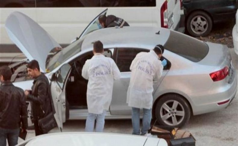 İstanbul'da çalıntı araçta silahlar ve bomba