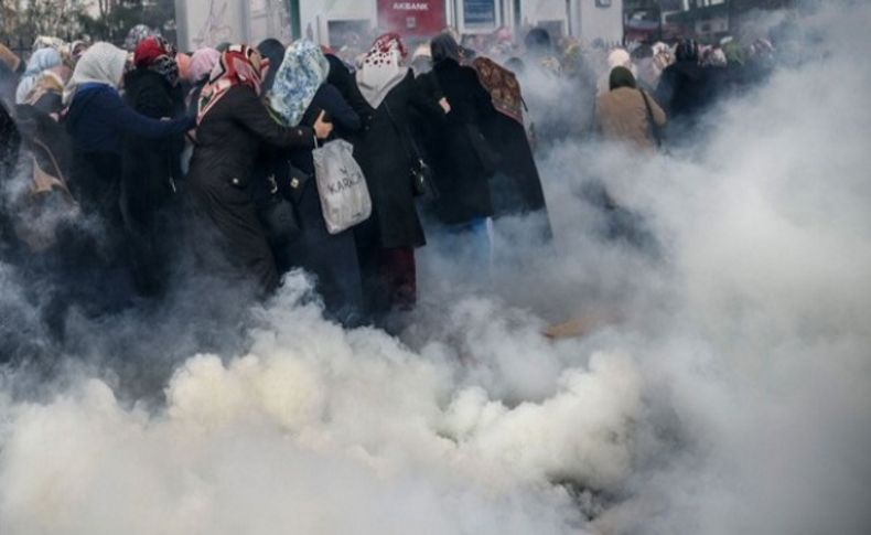 Flaş! Zaman Gazetesi önünde polis müdahalesi