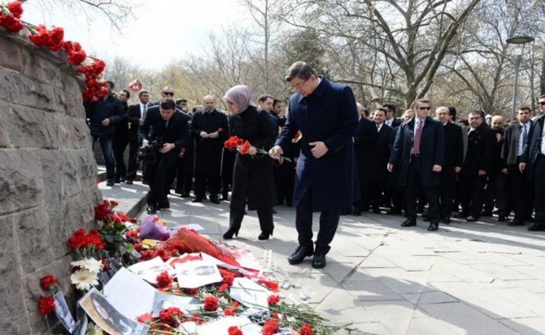 Başbakan Davutoğlu patlama noktasında...