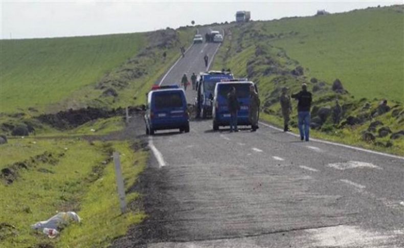 Askeri araca saldırdılar, muhtarı öldürüp kaçtılar