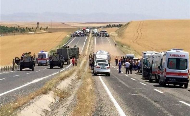 Diyarbakır'da askeri araca bombalı saldırı