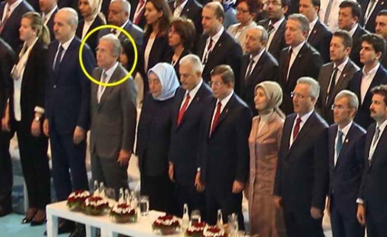 Erdoğan'ın mesajını niye ayakta dinlediler'