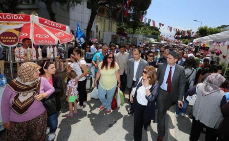 Vali, Çiçek Festivali'ni gezdi