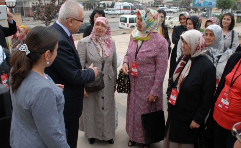 81 ilden 81 anne Rize’de çay molası verdi