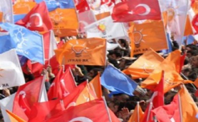 AK Parti İzmir İl Gençlik Kolları'nda Kırkpınar'ın yerine o isim yola devam edecek!