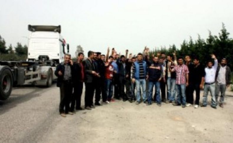 İzmir'de kamyoncular kontak kapatıp, isyan etti