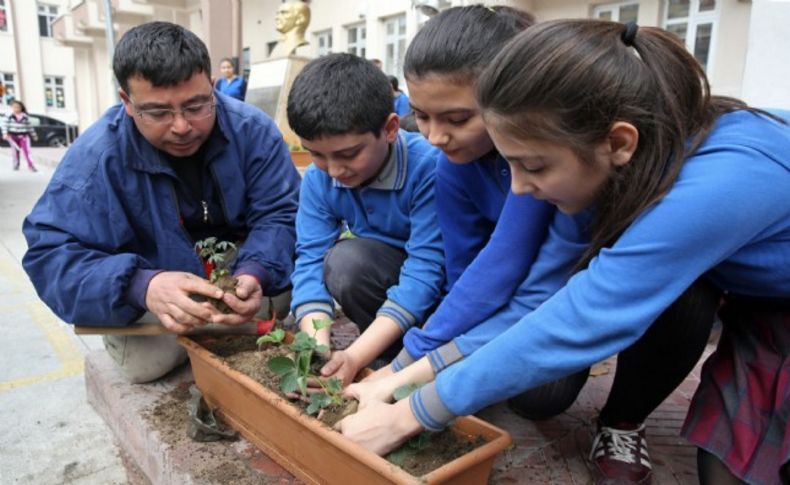 Minik öğrenciler organik tarımla tanıştı