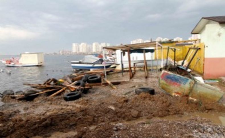 Karşıyaka Belediyesi'nden hem temizlik hem ceza