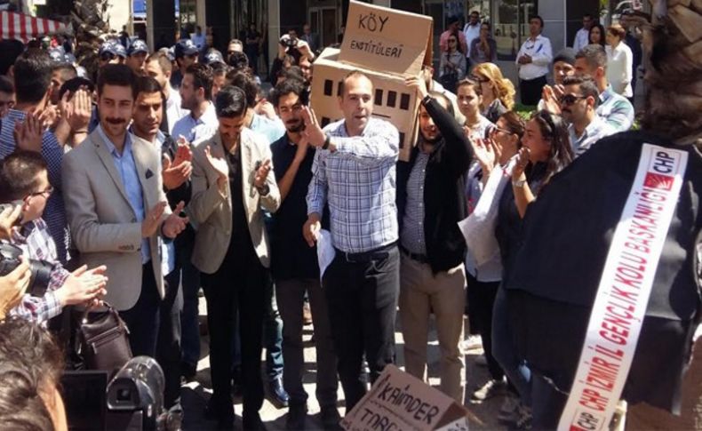 CHP’li gençlerden o sözlere protesto