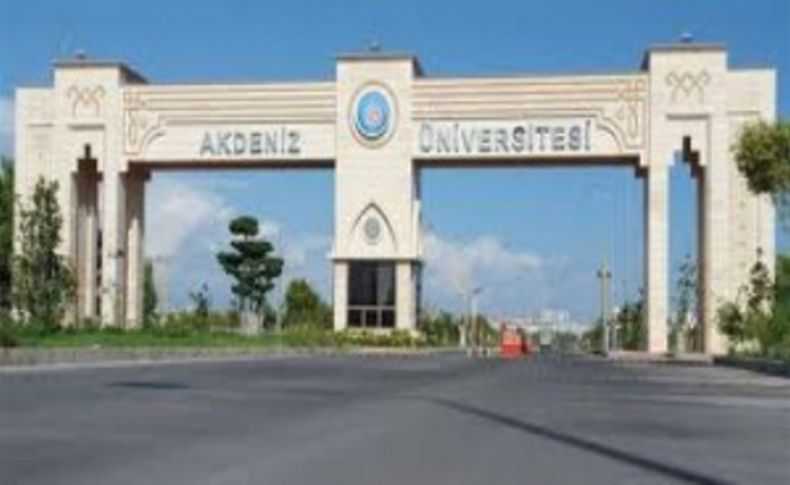 Akdeniz Üniversitesi karıştı