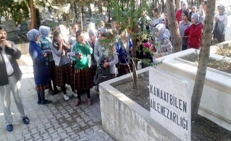 Öğrencilere mezarlıkta 'ahiret' dersi