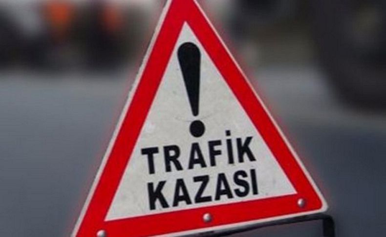 Aliağa'daki trafik kazasında baba öldü, oğlu yaralandı