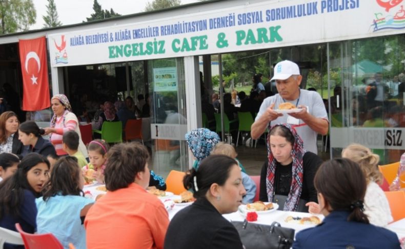 Aliağa’da engelliler şimdi daha mutlu