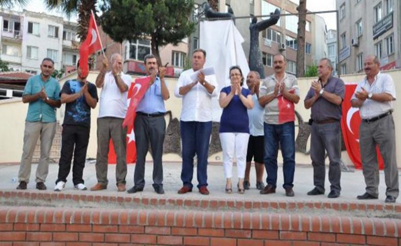 Aliağalı muhtarlar darbe girişimini kınadı