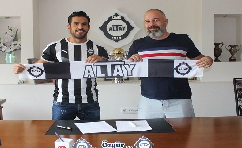 Altay'da son imza Tevfik'ten