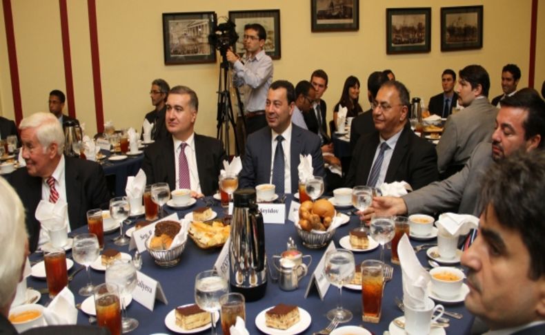 Amerikalı Türklerden ABD Kongresi’nde iftar yemeği