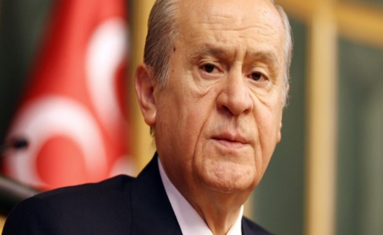 Bahçeli: Üç hilalin altında Başbakan'a yer yoktur