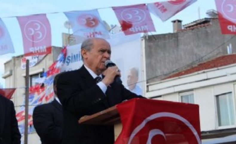 Bahçeli hükümeti vurdu İzmir'den ayrıldı!