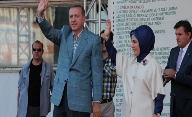 Başbakan Erdoğan Adıyamanlıları Rabia selamıyla selamladı