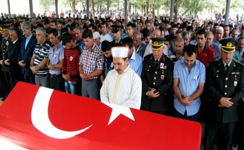 Başı kapıya sıkışarak ölen asker Kurban Bayramı izni istemiş