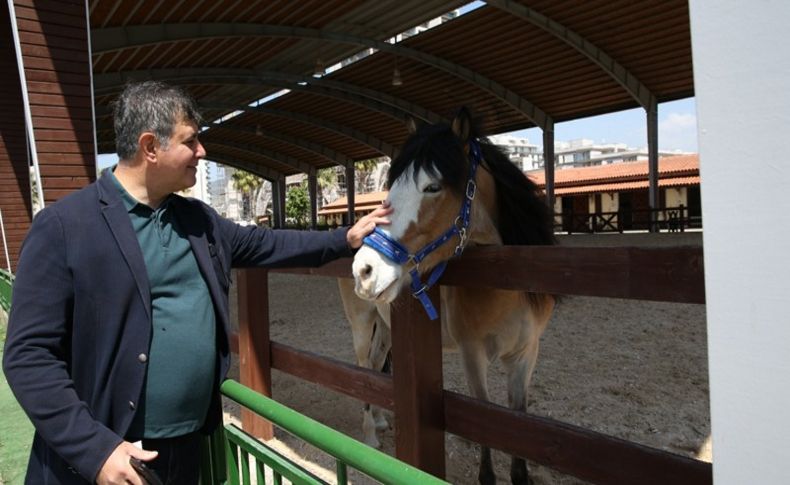 Başkan Tugay’dan veteriner hekimlere anlamlı ziyaret