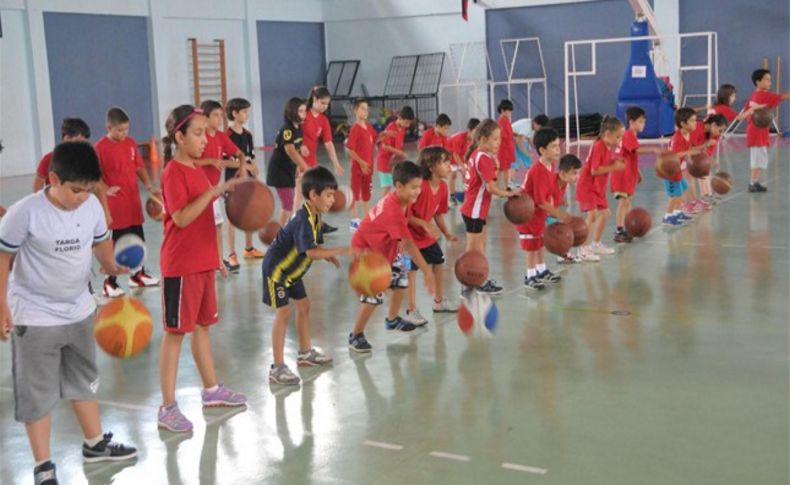 Geleceğin basketçileri Güzelbahçe'de yetişiyor