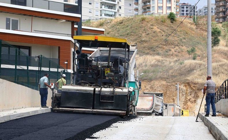 Bayraklı'da asfalt seferberliği