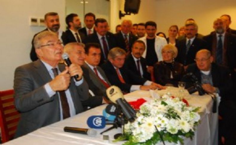 Baykal İzmir'de gündemi değerlendirdi!