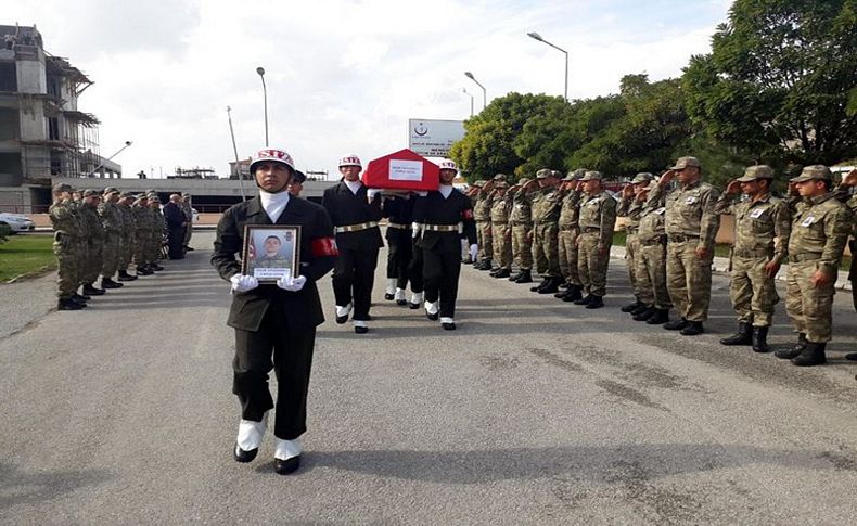 Bedelli askerden acı haber! Törenle uğurlandı