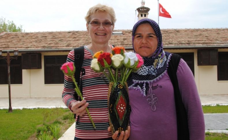 Belçikalı folklorcu Denoz: Kültür, ülkeler arası dostluk köprüsü kurduruyor