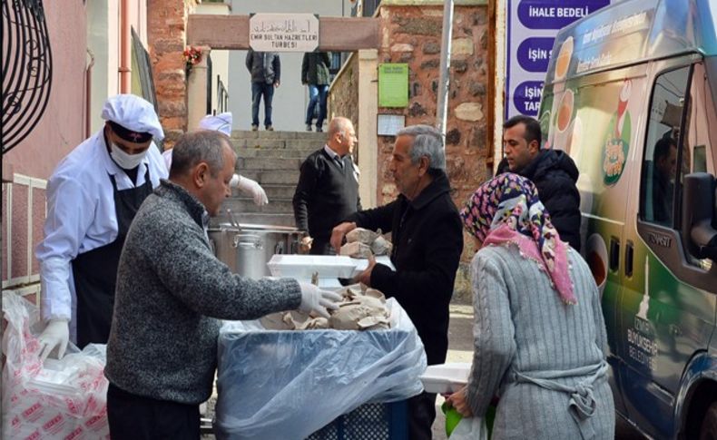 Bir kap sıcak yemek, bir büyük mutluluk