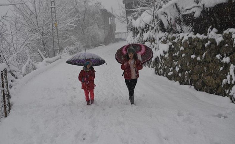 Birçok ilde eğitime kar engeli: İşte o iller